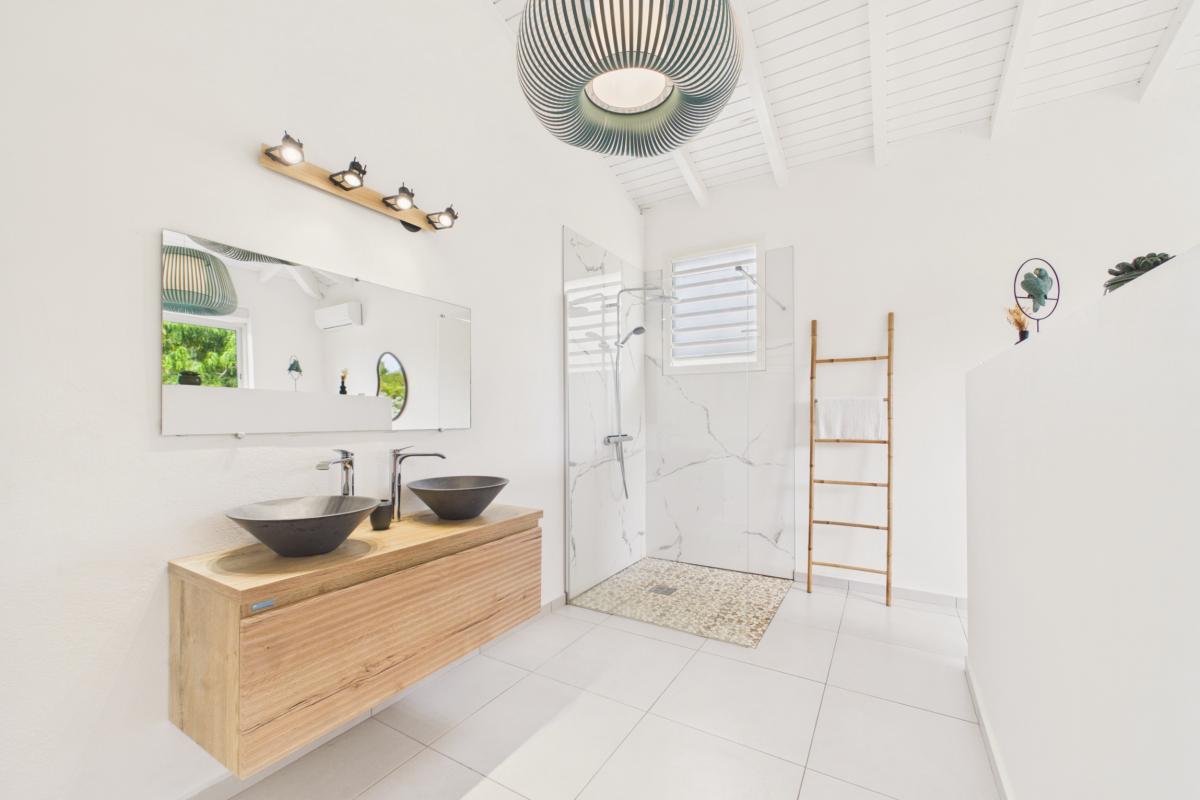 25.Location villa avec piscine vue mer Saint François Guadeloupe